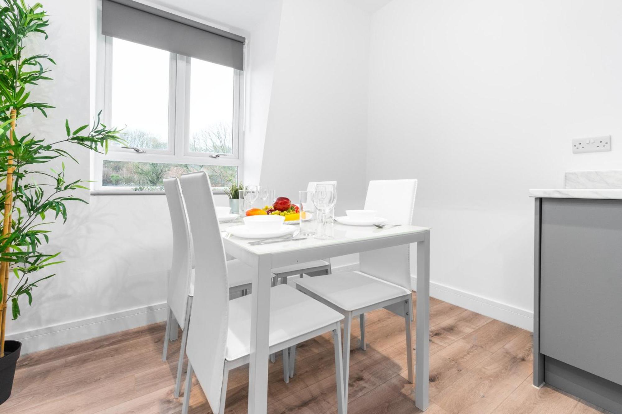 Stylish 2 Bedroom Apartment - Balcony - Secure Parking - Top Rated - 5Mc Birmingham Exterior photo