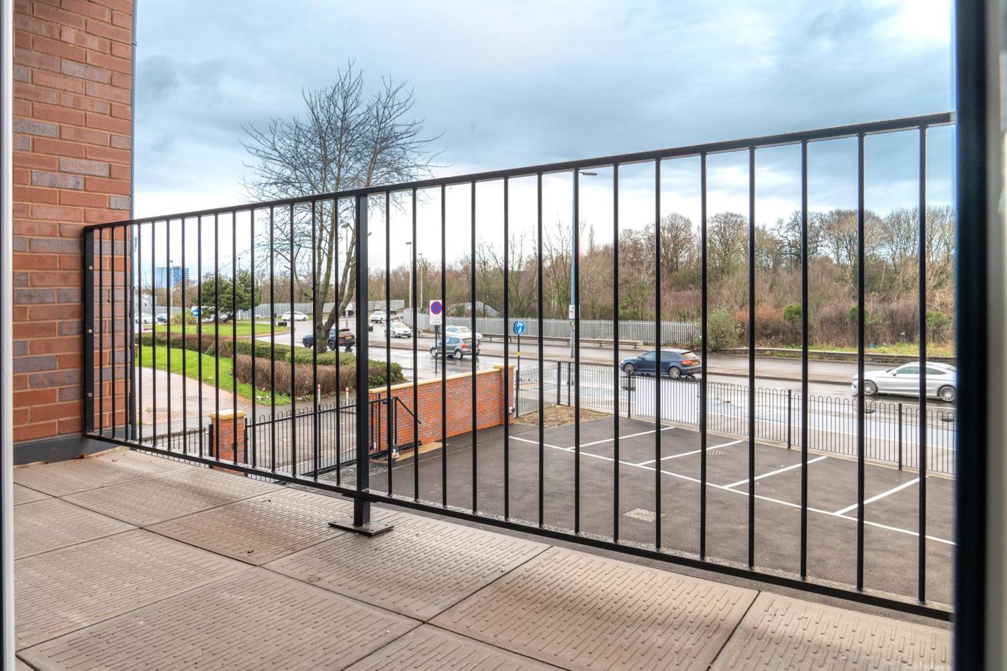 Stylish 2 Bedroom Apartment - Balcony - Secure Parking - Top Rated - 5Mc Birmingham Exterior photo
